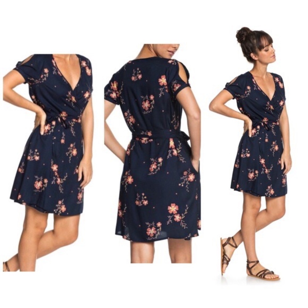 Roxy Monument Blue floral wrap dress